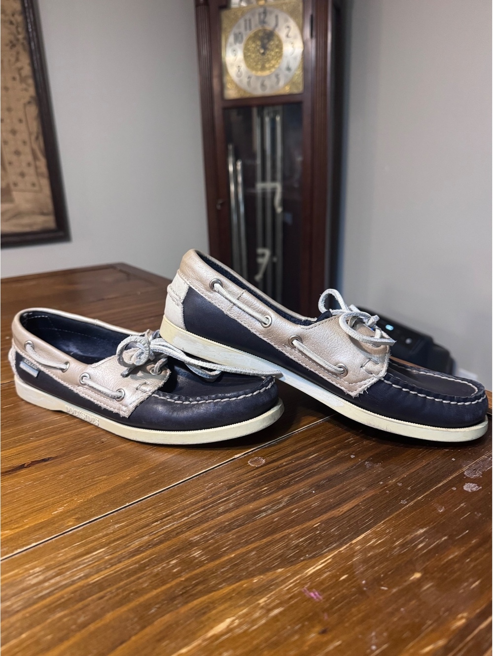 Sebago Docksides Women’s 8M Navy Gold Leather Boat Shoes Moc Toe Loafers